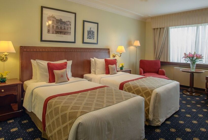 اتاق کلاب, Sarova Stanley