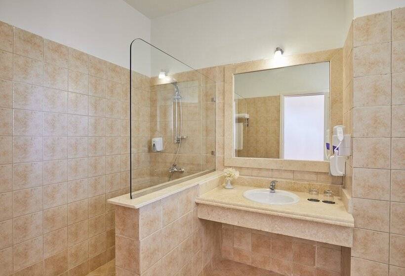 חדר משפחתי, Jaz Neo Reef Marsa