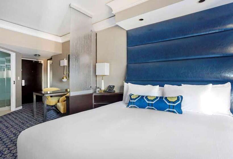 标准工作室, The Hilton Club New York