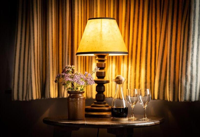 חדר משפתחתי סופריור, Royal Oak Ramsden