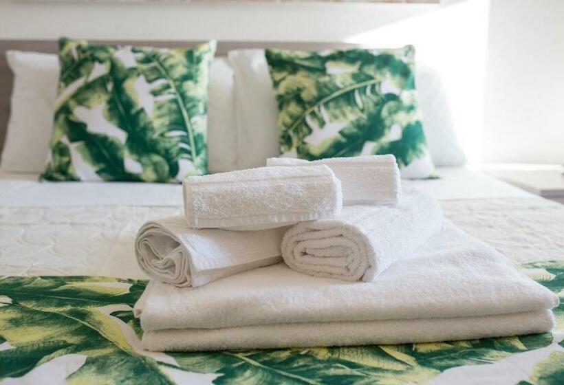 Семейный Номер Deluxe, B&b La Quercia Budoni, Tanaunella