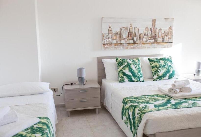 חדר משפחתי דלוקס, B&b La Quercia Budoni, Tanaunella