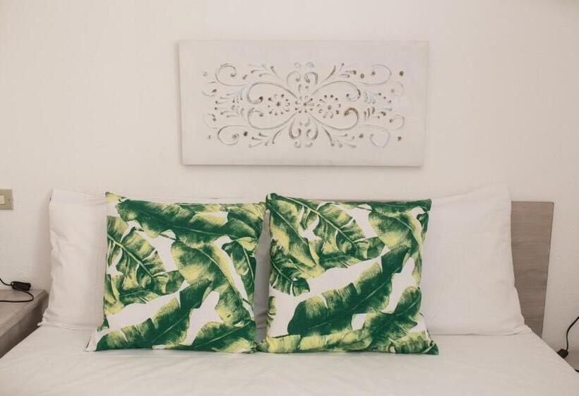 חדר סופריור, B&b La Quercia Budoni, Tanaunella