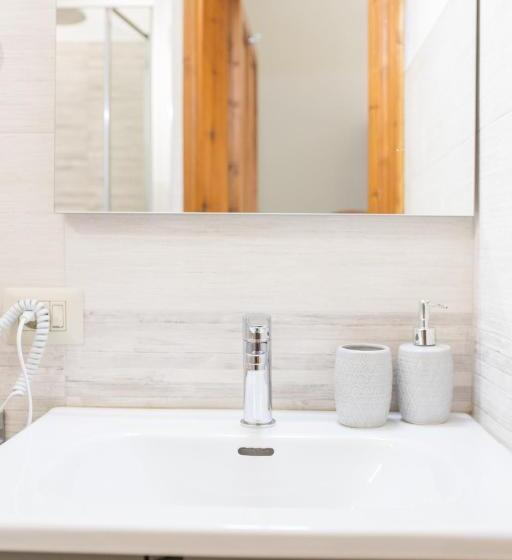 חדר סופריור, B&b La Quercia Budoni, Tanaunella