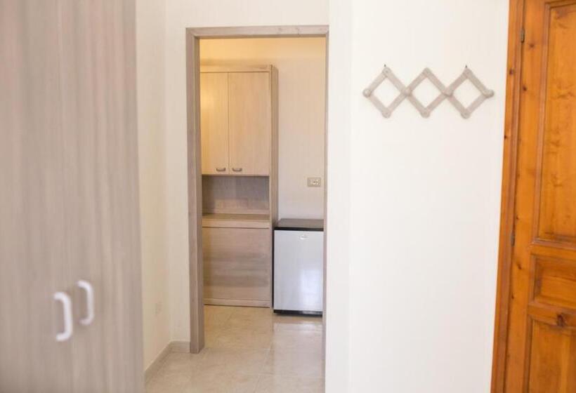 חדר סופריור, B&b La Quercia Budoni, Tanaunella