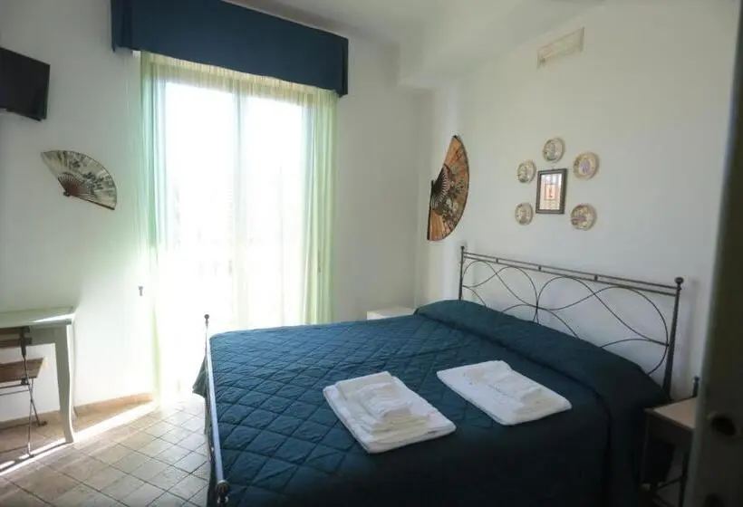 اتاق استاندارد با بالکن و چشم‌انداز دریا, B&b Nonna Maria