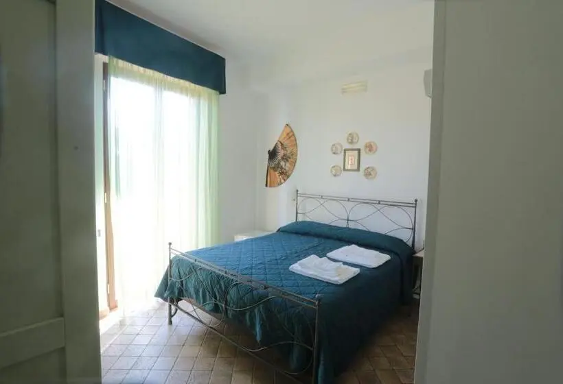 اتاق استاندارد با بالکن و چشم‌انداز دریا, B&b Nonna Maria