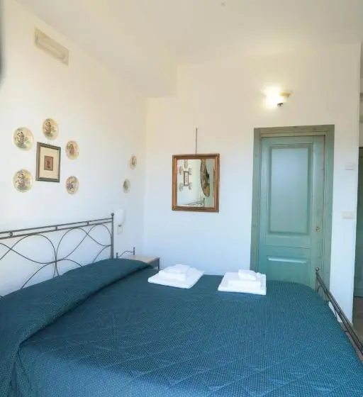 اتاق استاندارد با بالکن و چشم‌انداز دریا, B&b Nonna Maria