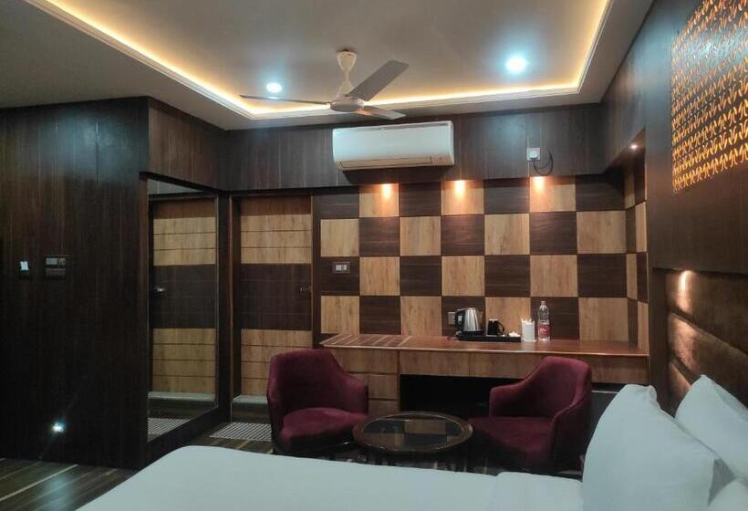 غرفة ديلوكس, Aavas Inn