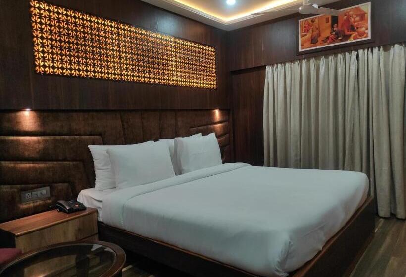 اتاق لوکس, Aavas Inn