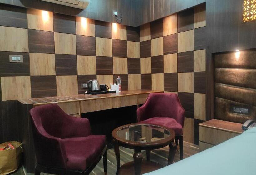 غرفة ديلوكس, Aavas Inn