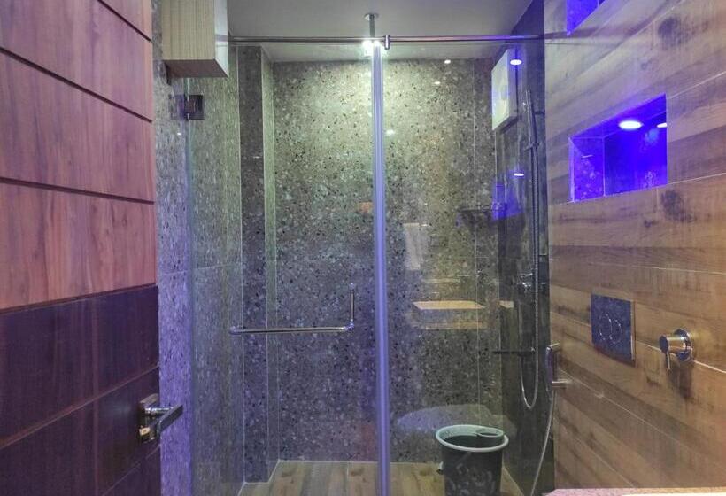 غرفة ديلوكس, Aavas Inn