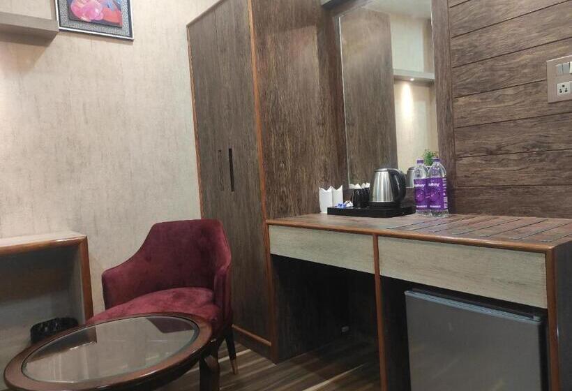 غرفة قياسية, Aavas Inn