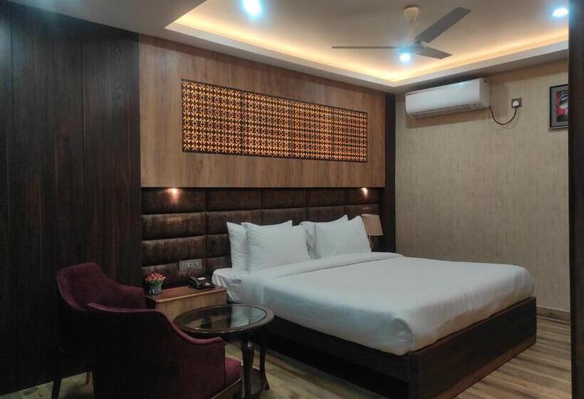 غرفة ديلوكس سرير كينج, Aavas Inn