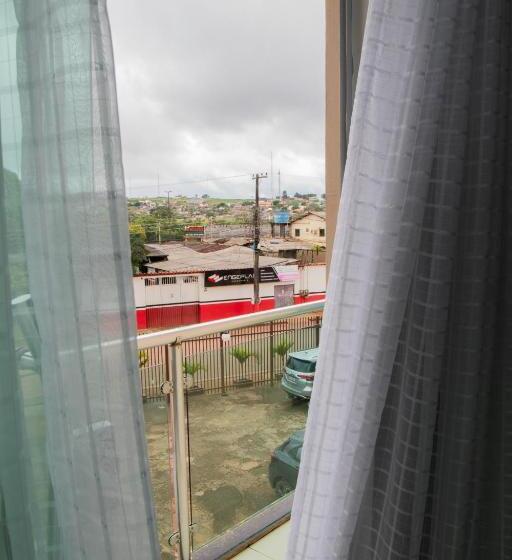 جناح, Dallas Hotel Premium