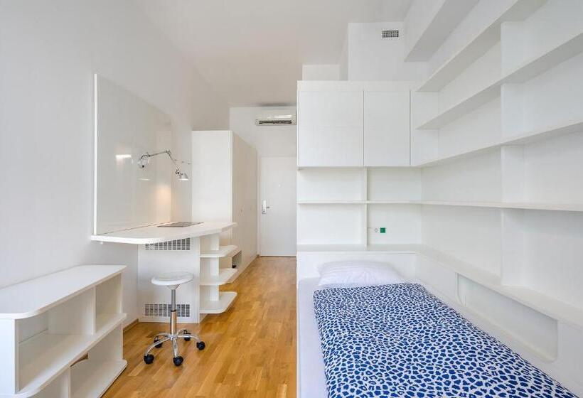 이코노미 싱글 룸, Dean S Home Budapest
