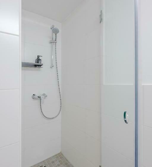 غرفة قياسية, Dean S Home Budapest