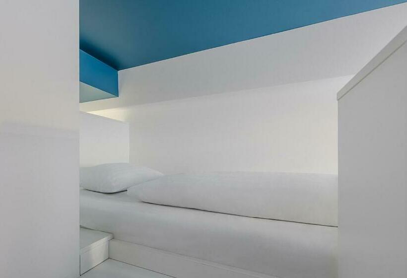 غرفة قياسية, Dean S Home Budapest