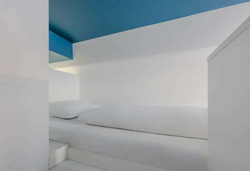 غرفة قياسية, Dean S Home Budapest