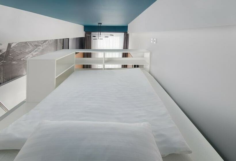 غرفة قياسية, Dean S Home Budapest