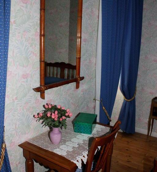 1ベッドルームハウス, Chateau De Mesnac