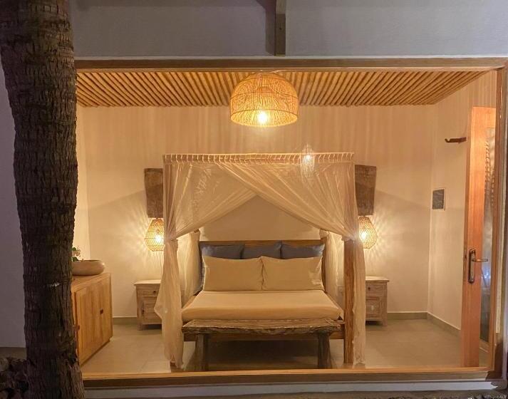 اتاق سوپریور با چشمانداز دریا, Met House