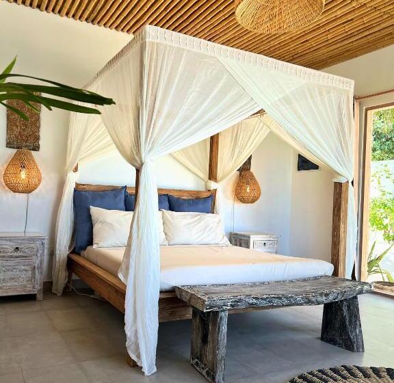 اتاق سوپریور با چشمانداز دریا, Met House