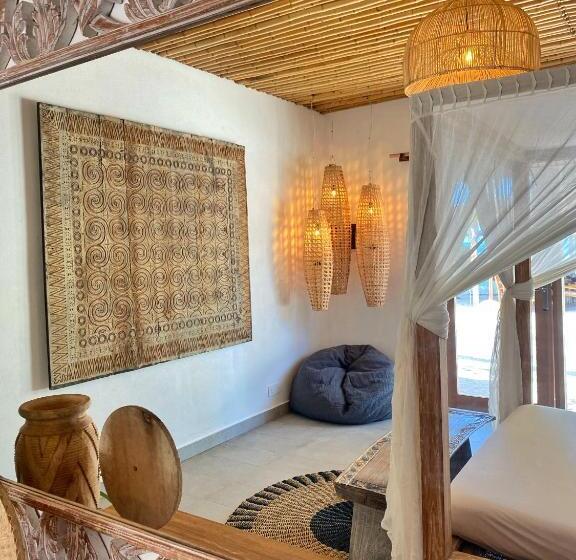 اتاق لوکس با چشمانداز دریا, Met House