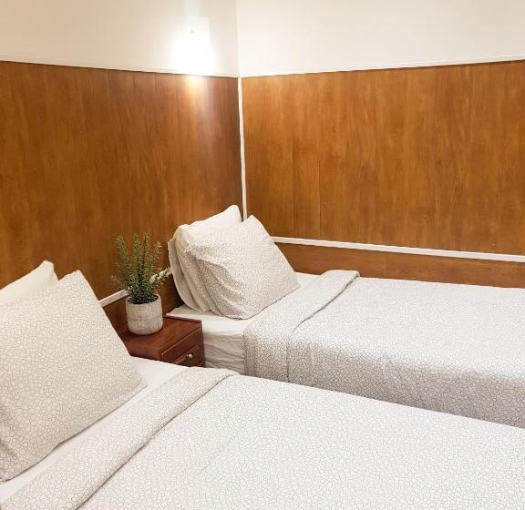 スタンダードルーム, Waves Guesthouse