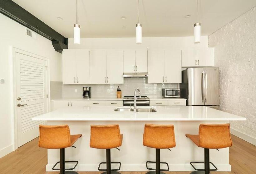 آپارتمان 2 خوابه, Sonder The Saddlery