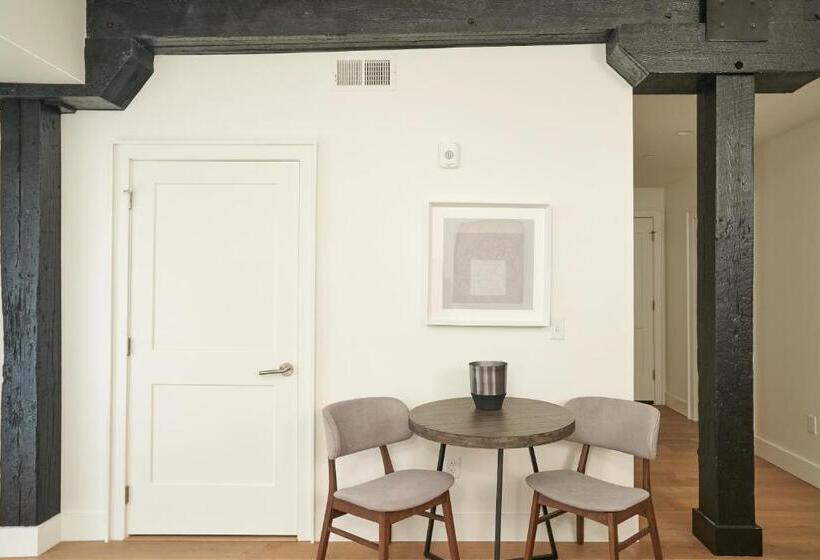 آپارتمان 2 خوابه, Sonder The Saddlery