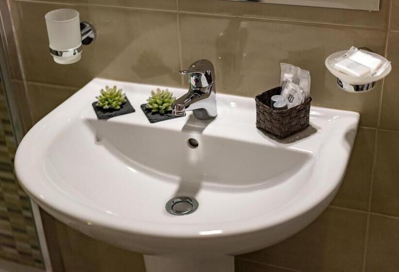 غرفة ديلوكس مزودة بشرفة, B&b Palazzo Tornabene