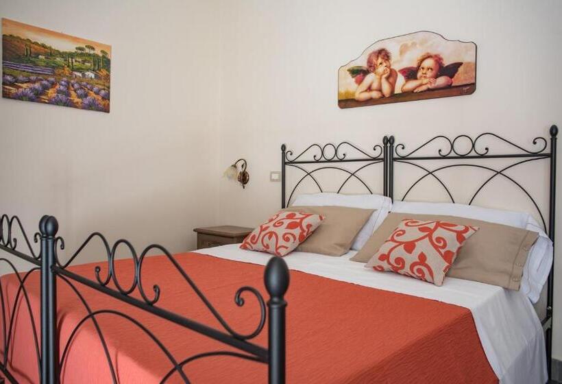 غرفة قياسية مزوَّدة بشُرفة, B&b Palazzo Tornabene