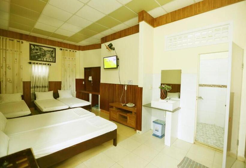 اتاق خانوادگی, Homestay Hong Cong