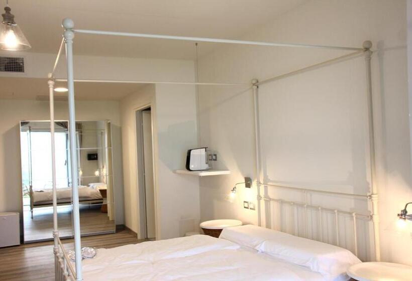 小型套房, Oliveto