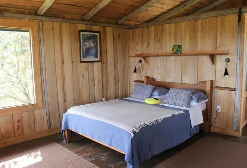 マウンテンビュースタンダードルーム, The Lodge At Reventazon River Mountain Ranch