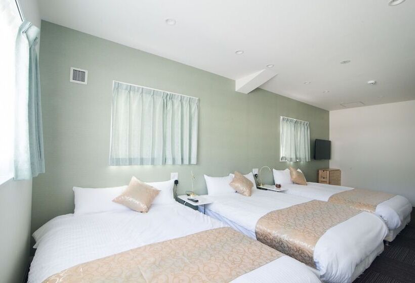 غرفة ديلوكس ثلاثية, Etavia Yufuinekimae