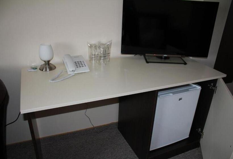 اتاق استاندارد, Feniks Požarevac