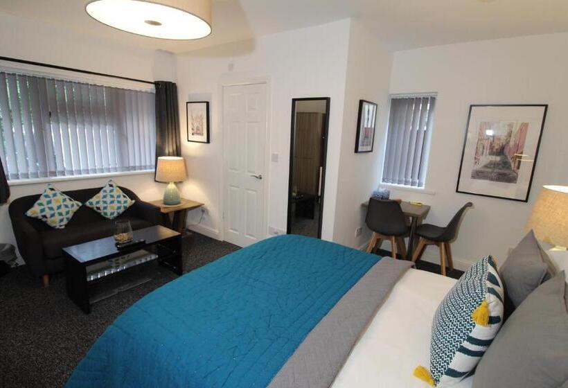 غرفة سوبيريور, Anson Studios Walsall M6, J10