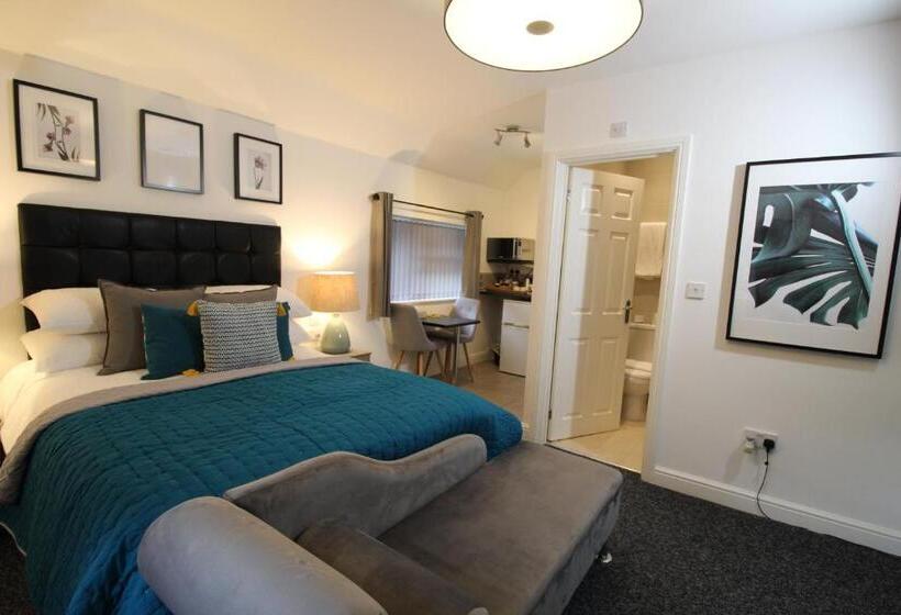 غرفة سوبيريور, Anson Studios Walsall M6, J10