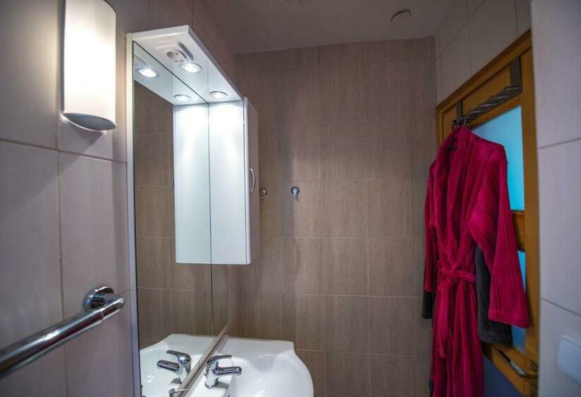 סטודיו סטנדרט עם מרפסת, Moroder Haus