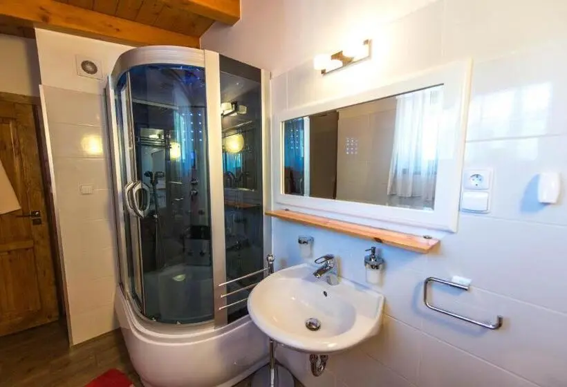 Svit med Balkong, Moroder Haus