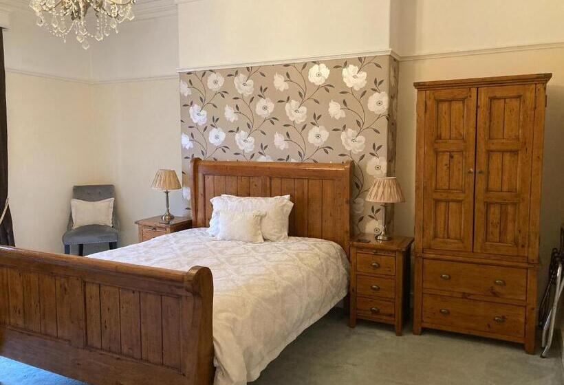 Standard-huone, The Corner House Bed & Breakfast