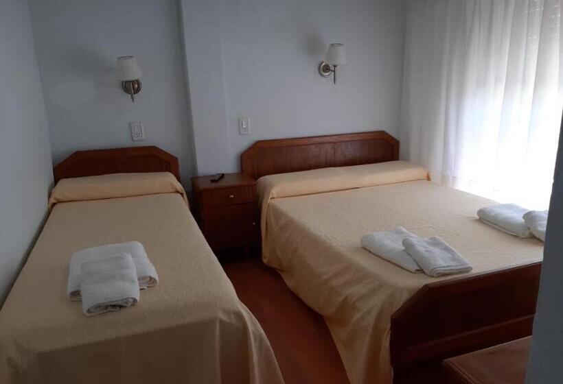 スタンダードトリプルルーム, Frasi S