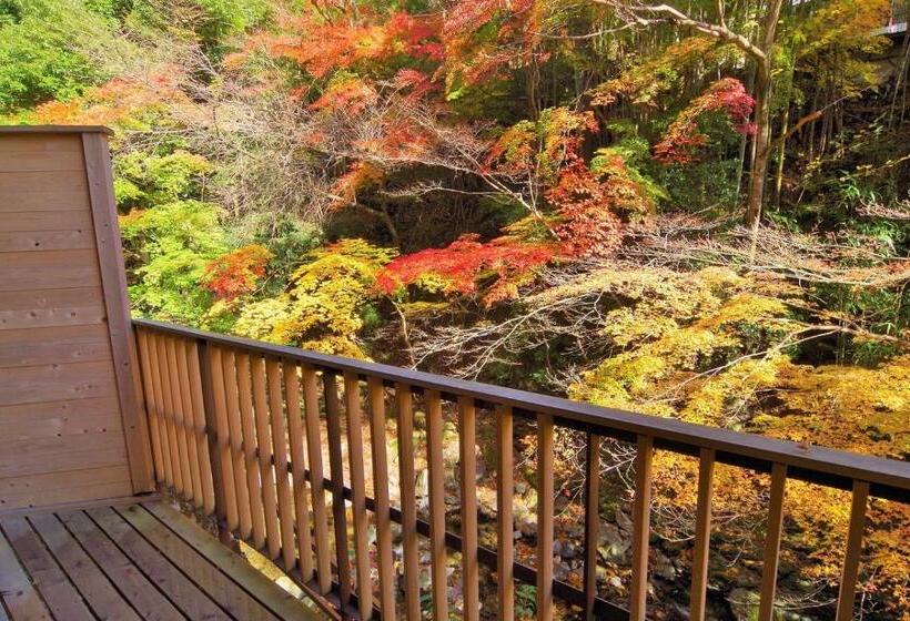 バス共有のスタンダードルーム, Misenkan