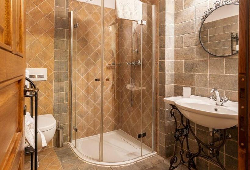 スタンダードルーム, Casa Kraus