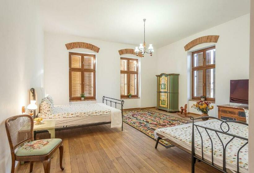 デラックスファミリールーム, Casa Kraus