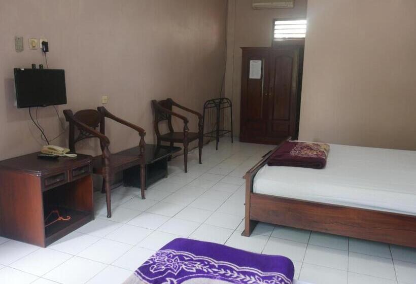 Люкс, Garuda Syariah Near Alun Alun Banjarnegara