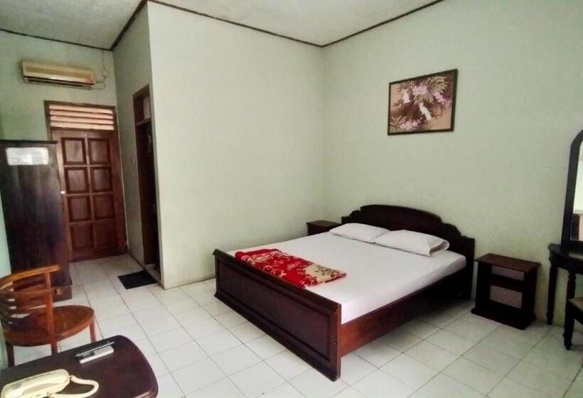 Люкс, Garuda Syariah Near Alun Alun Banjarnegara