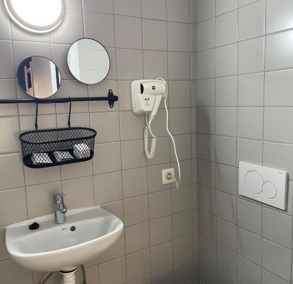 Номер Стандарт Трехместный, Heb